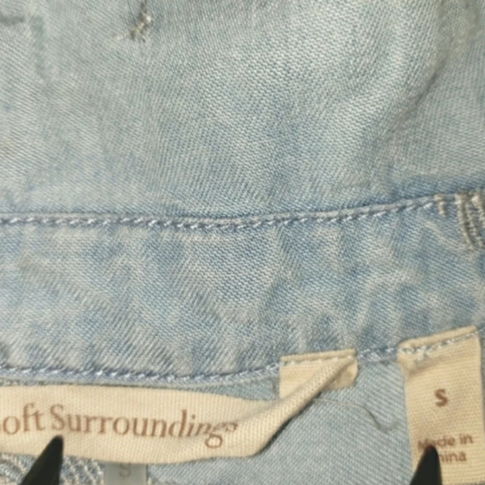 Soft Surroundings Paisley Park Chambray Feather Embroidered Tunic Shirtdress - Picture 4 of 6